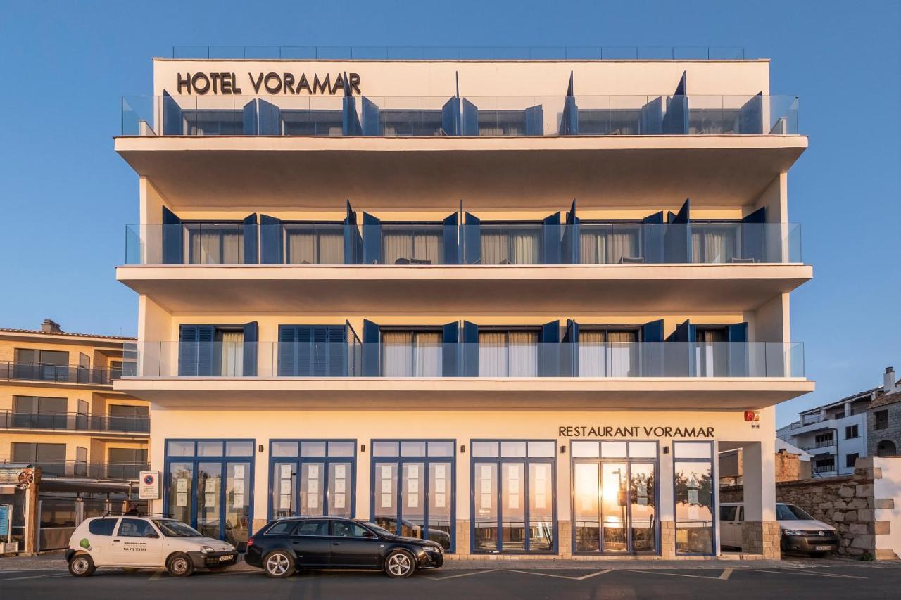 Hotel Voramar L'Escala Exterior photo